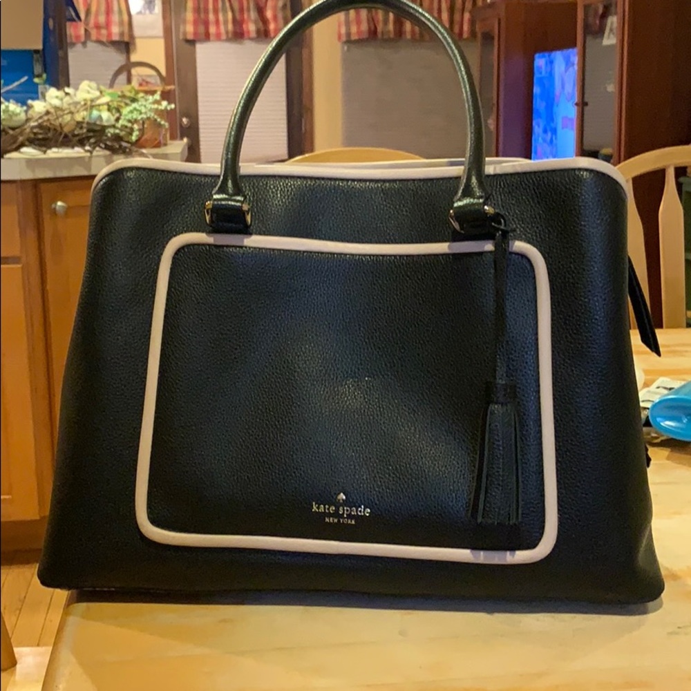 Kate Spade tote - lightly used